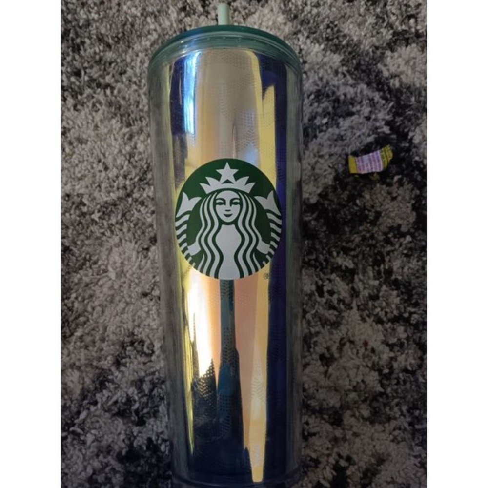 Starbucks 24floz‎ cup with straw has some small scratches